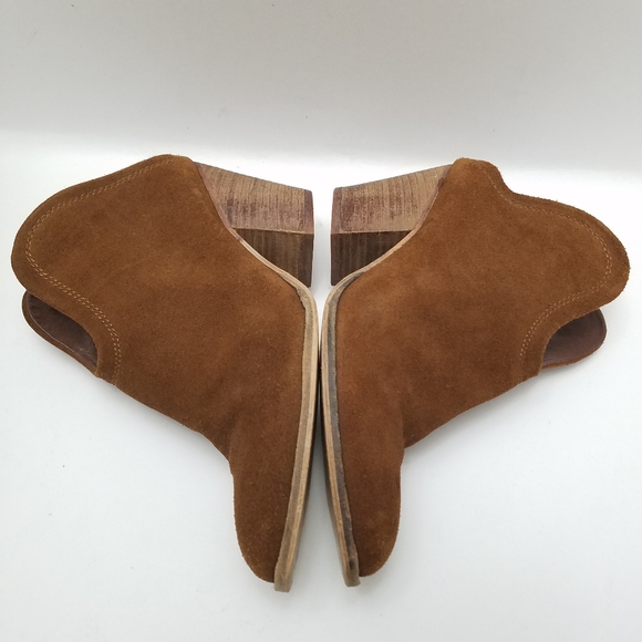 Chinese Laundry 10 Kelso Slip On Ankle Bootie Block Heel Open Back Brown Suede - Picture 9 of 10